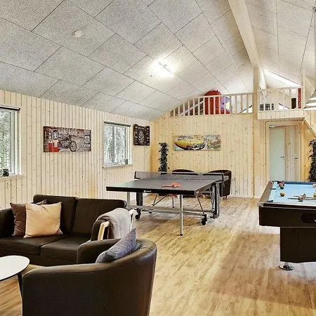 Sleeps 24 Pool Wifi