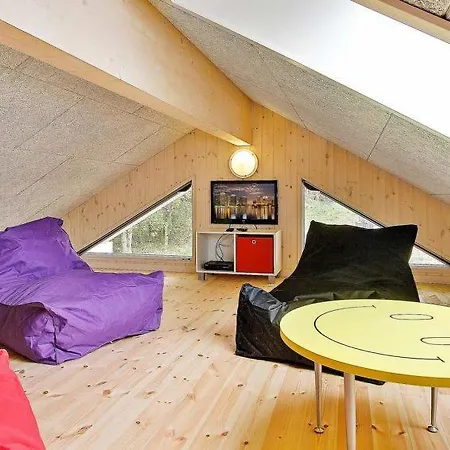 Sleeps 24 Pool Wifi Tranehuse