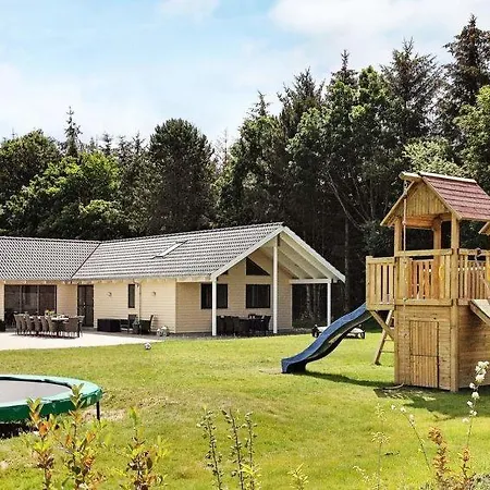 Sleeps 24 Pool Wifi Feriehus